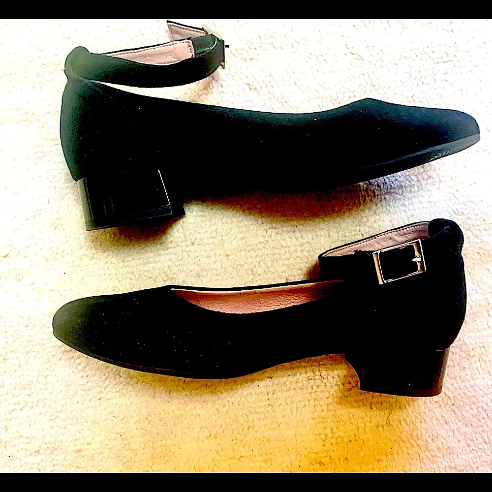 Pitillos black suede heel BRAND NEW and spectacular. Size 39